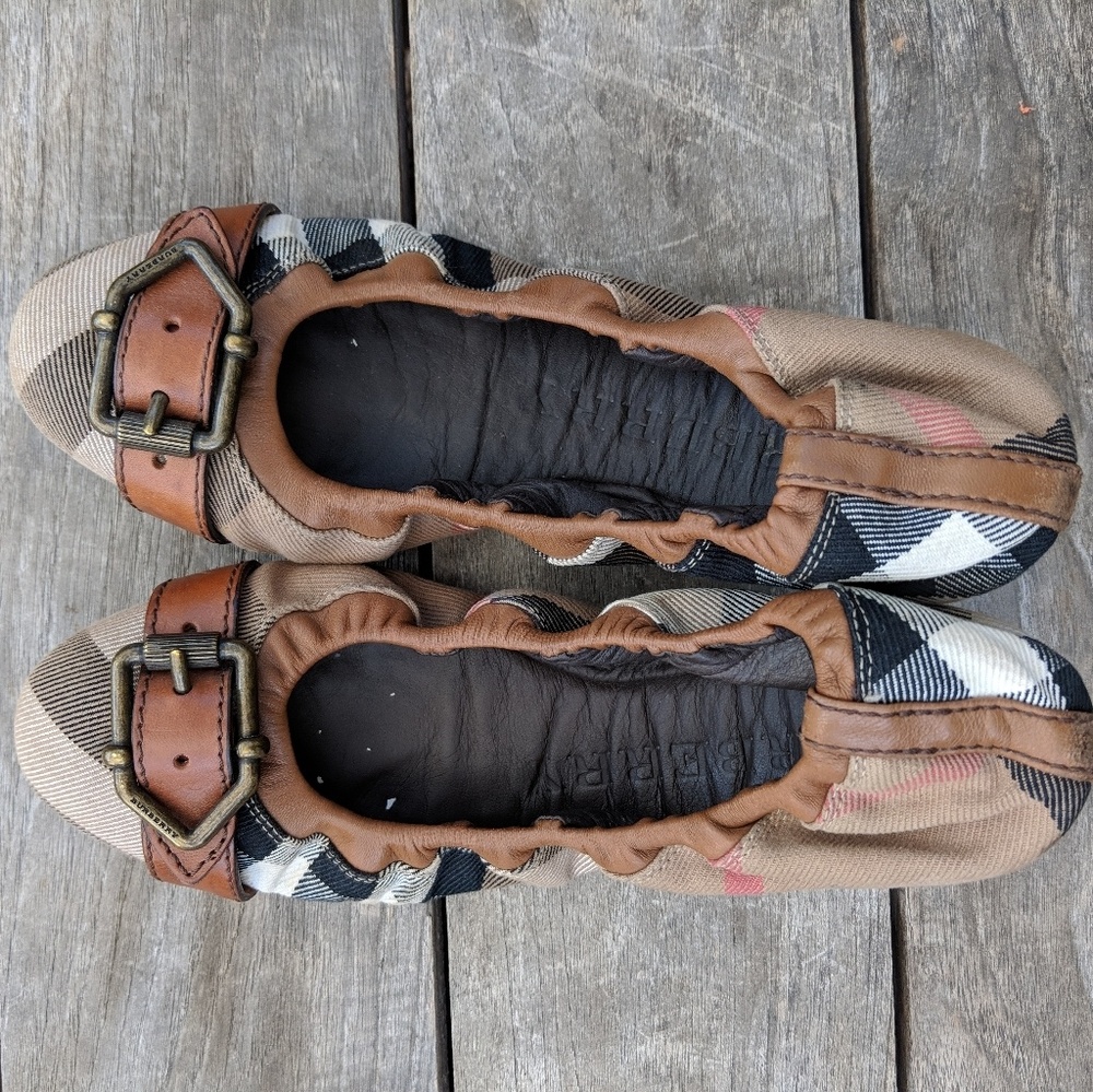 Burberry Ballet flats - size 7